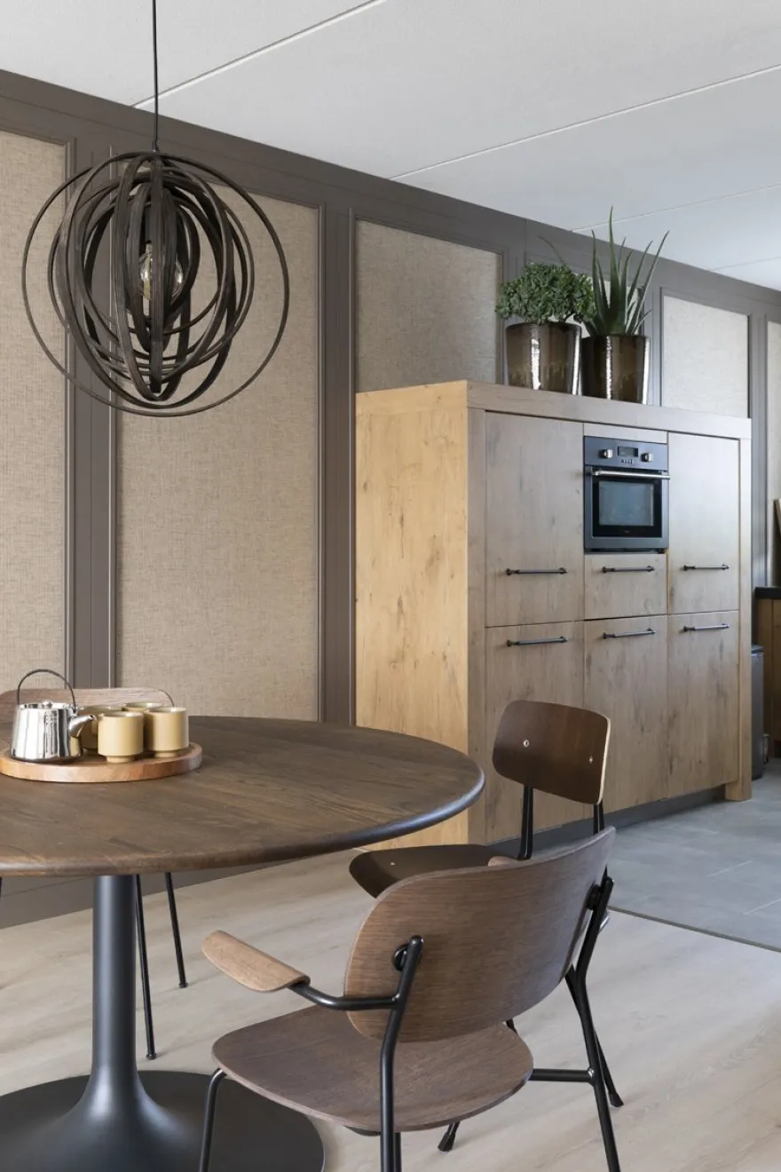 Artifort Clarion Eettafel