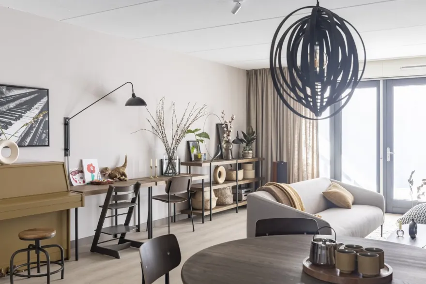 Artifort Clarion Eettafel