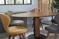 Bree's New World Steely Eettafel