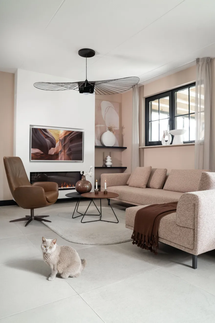 Bree's New World Twinny Hoog Salontafel