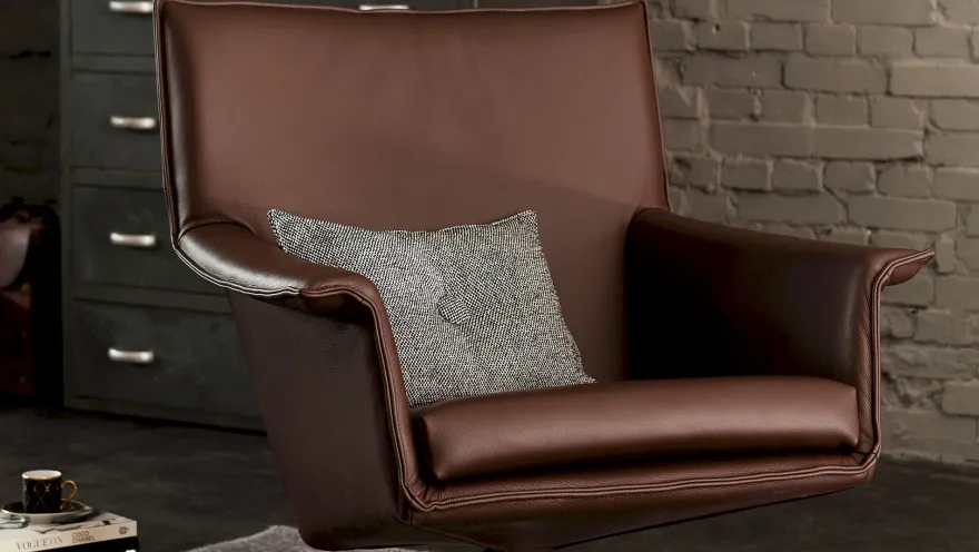 Design on Stock Djenne Draaifauteuil