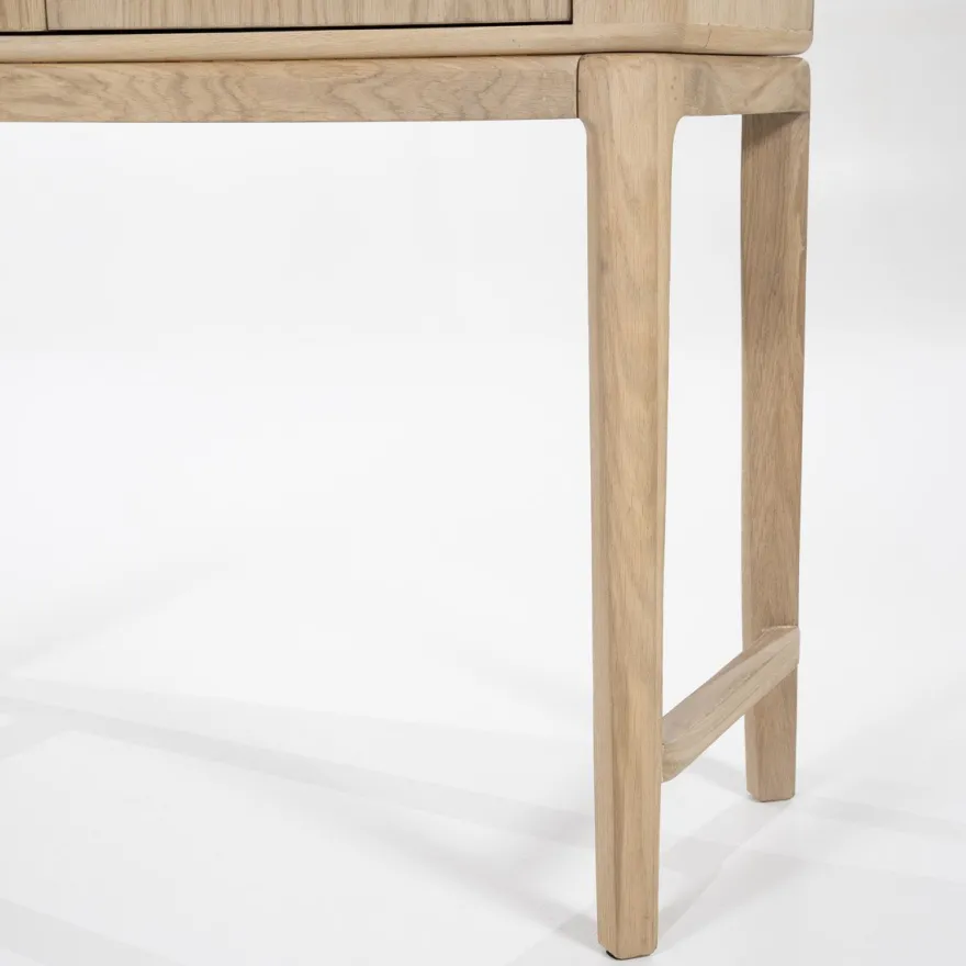 Eleonora Harvey Kabinet