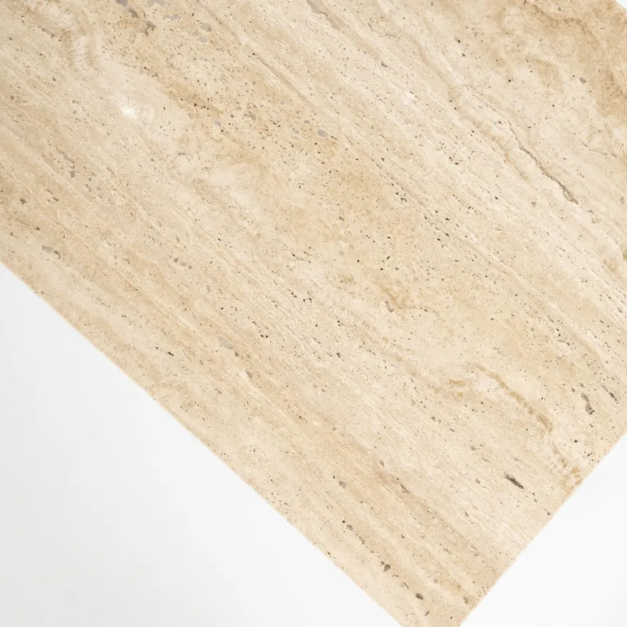 Eleonora Lio Dressoir