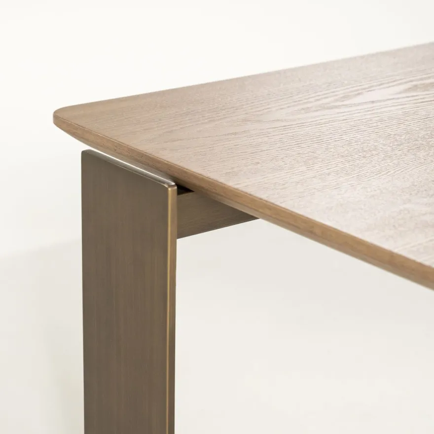 Eleonora Robert Salontafel