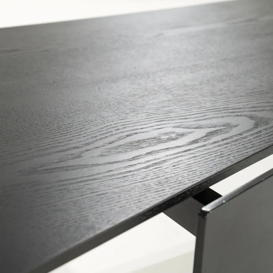 Eleonora Robert Salontafel
