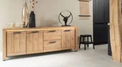 Henders en Hazel Delmonte Dressoir