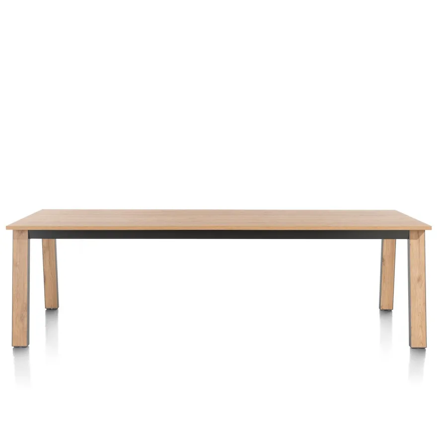 Henders en Hazel Delmonte Eettafel