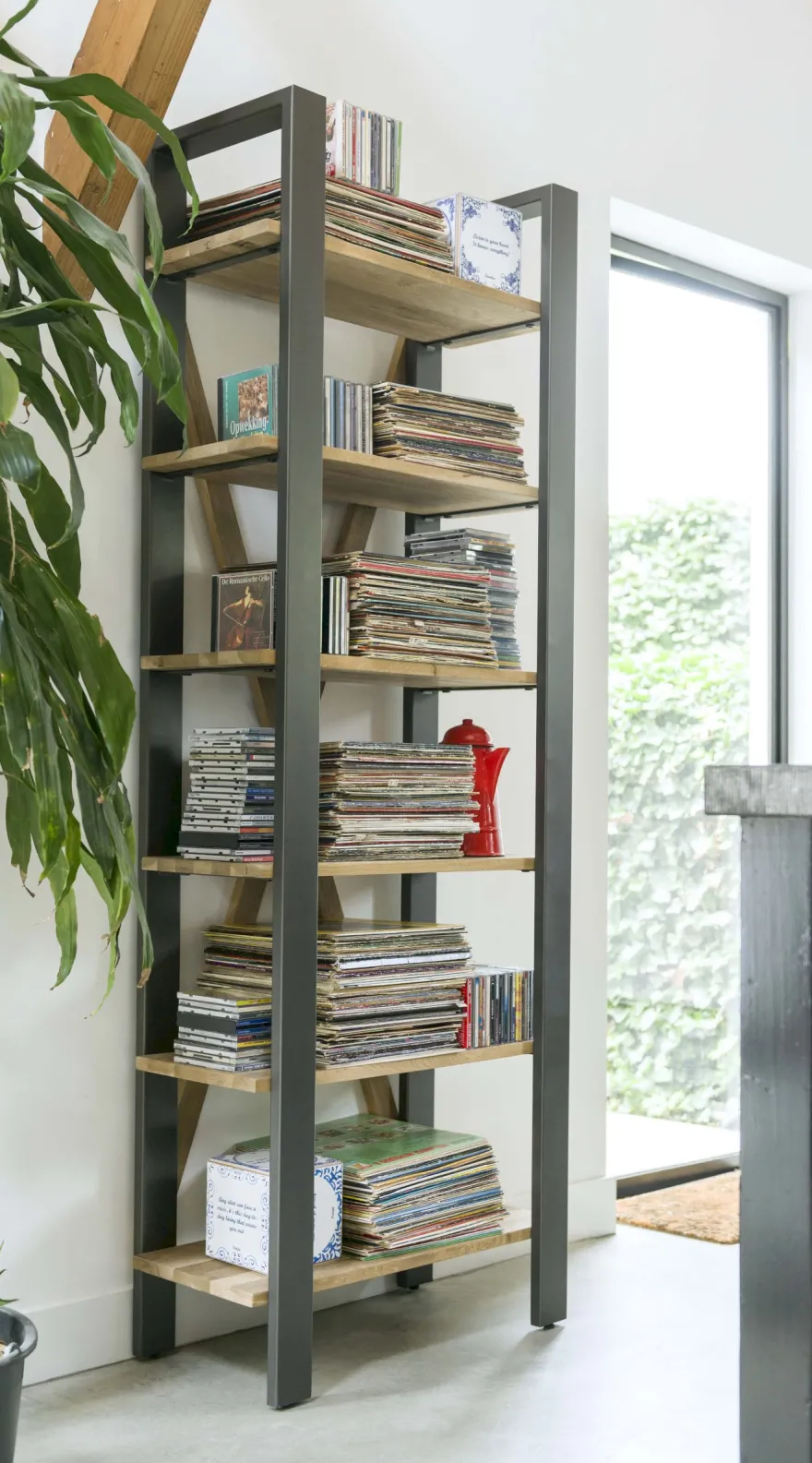 Henders en Hazel Farmland Boekenkast