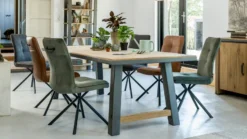 Henders en Hazel Farmland Eettafel