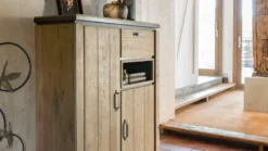 Henders en Hazel Farmland Highboard
