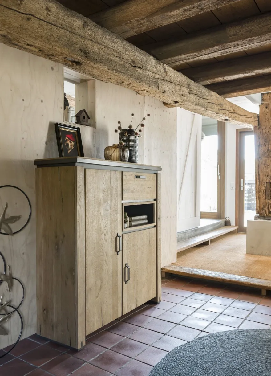 Henders en Hazel Farmland Highboard