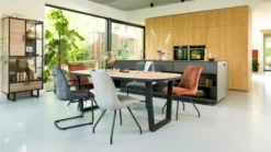 Henders en Hazel Mischa Kruis Eetkamerstoel