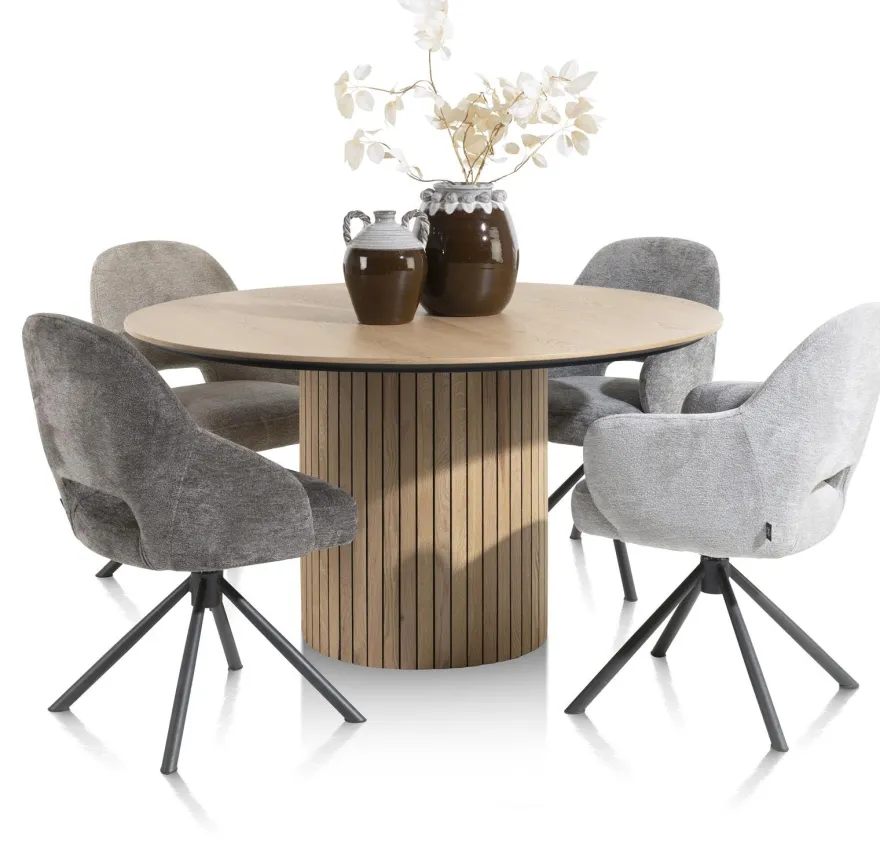 Henders en Hazel Nikolas Armstoel