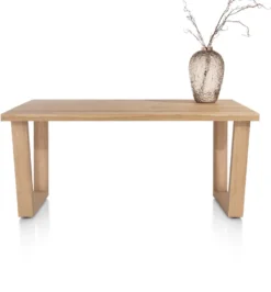 Henders en Hazel Nyborg Eettafel
