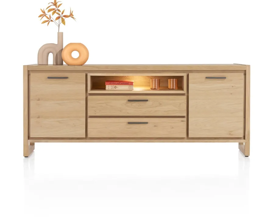 Henders en Hazel Nystead Dressoir