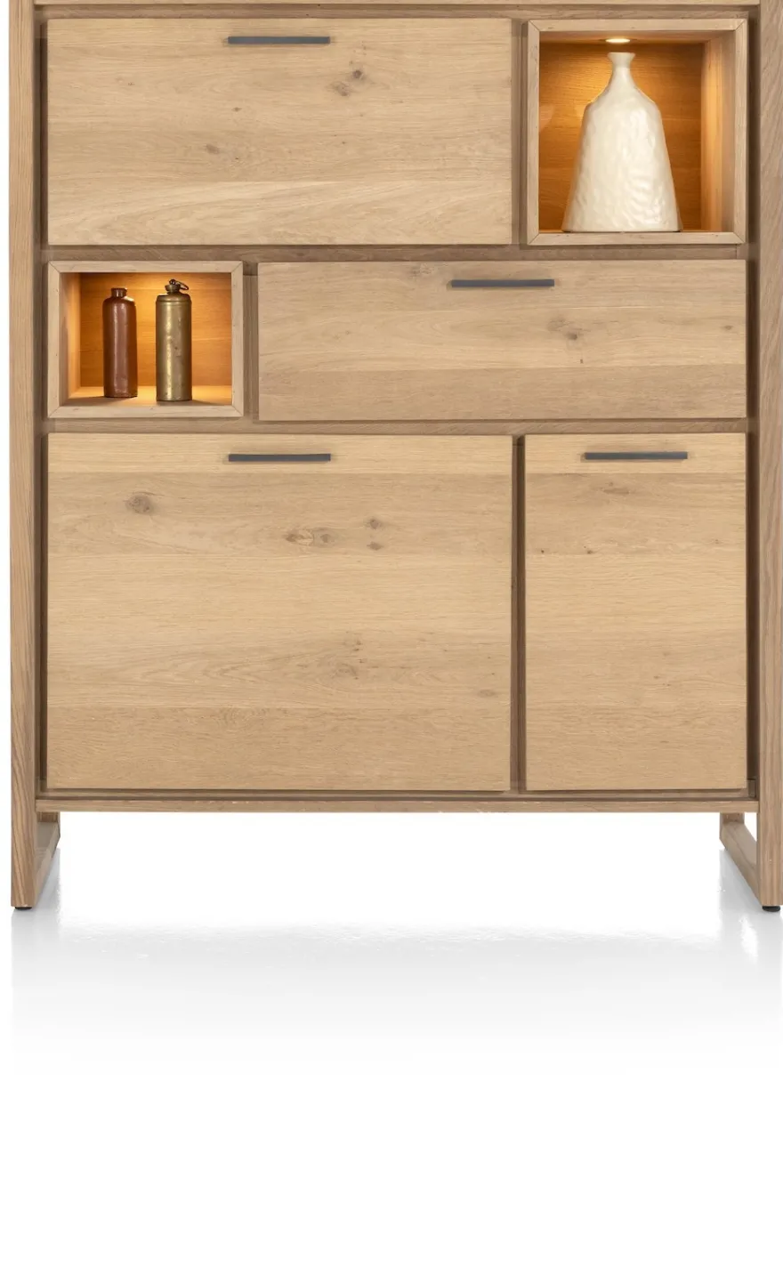 Henders en Hazel Nystead Highboard