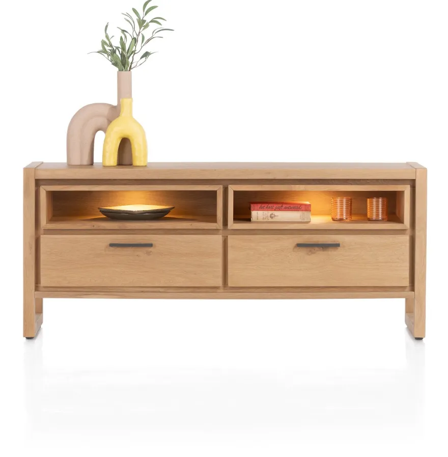 Henders en Hazel Nystead Lowboard