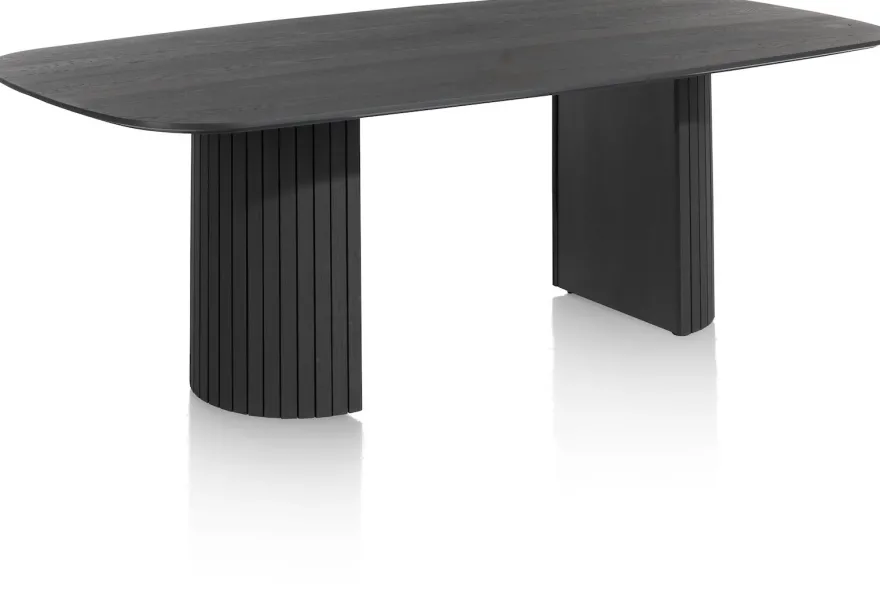Henders en Hazel Pavie Castle Black Eettafel