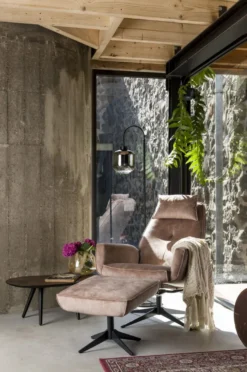 Henders en Hazel Salerno Hocker