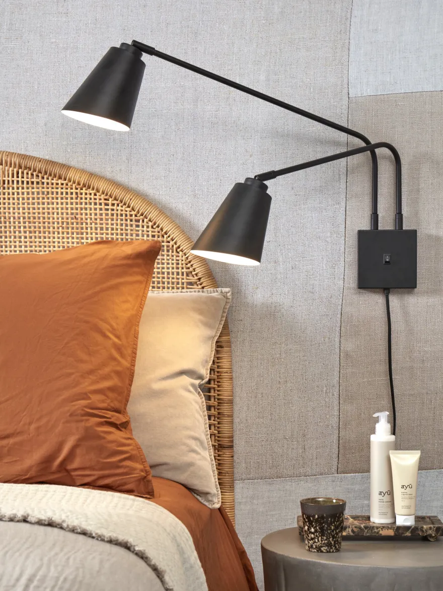 It's about RoMi Bremen 2 spots Wandlamp