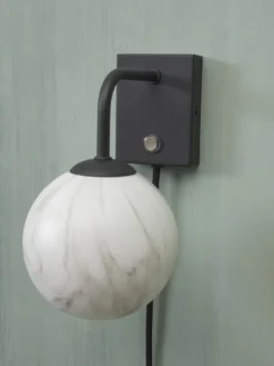 It's about RoMi Carrara Wandlamp