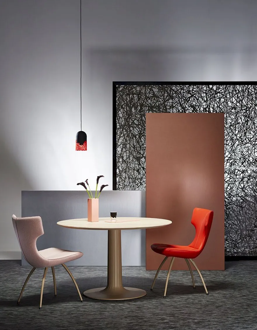Leolux Columna Eettafel