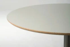 Metaform Orfis Eettafel