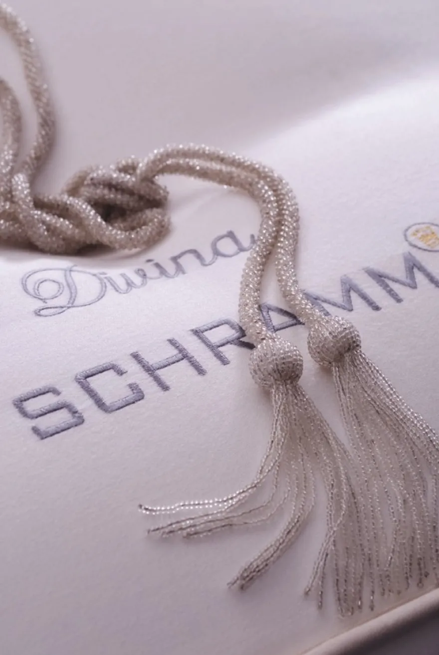 Schramm Divina Matras