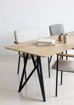 Studio HENK Butterfly Black Eettafel