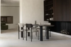 Studio HENK Oblique Eetkamerstoel