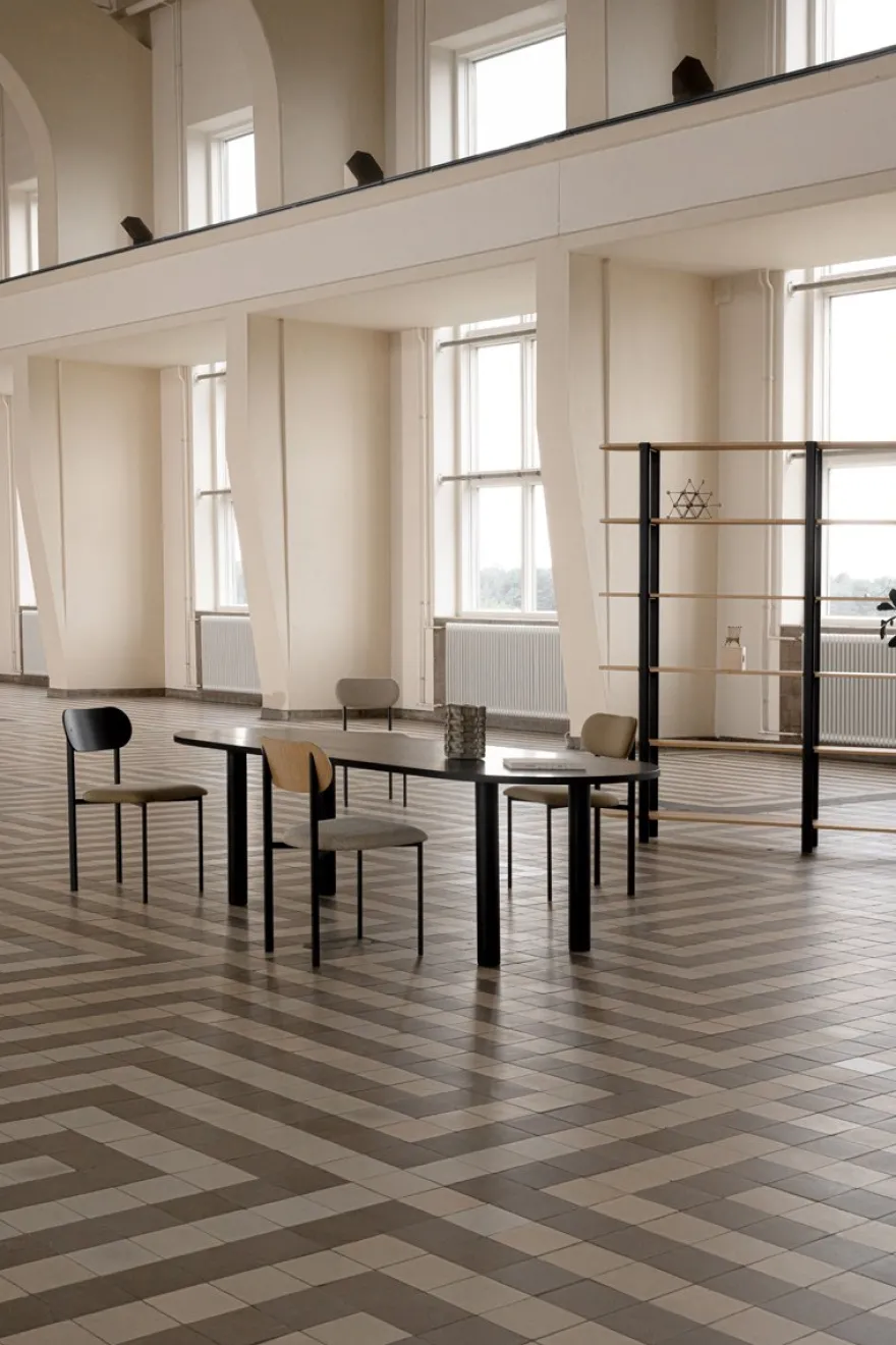 Studio HENK Oblique Eetkamerstoel