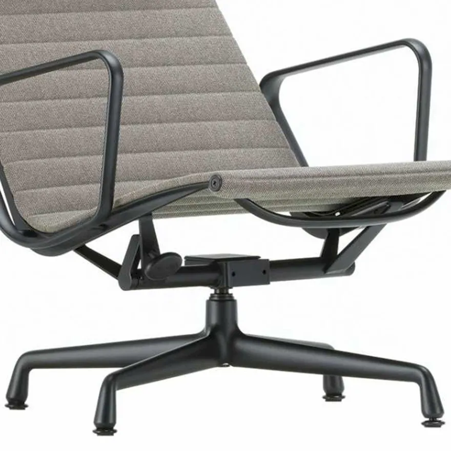 Vitra Eames EA 124 Fauteuil