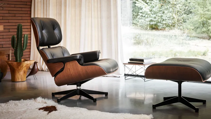 Vitra Eames Lounge Chair & Hocker