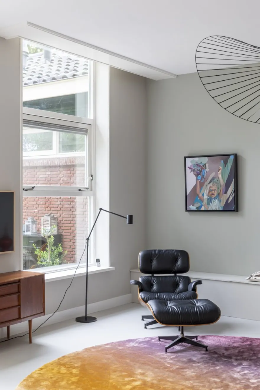 Vitra Eames Lounge Chair & Hocker